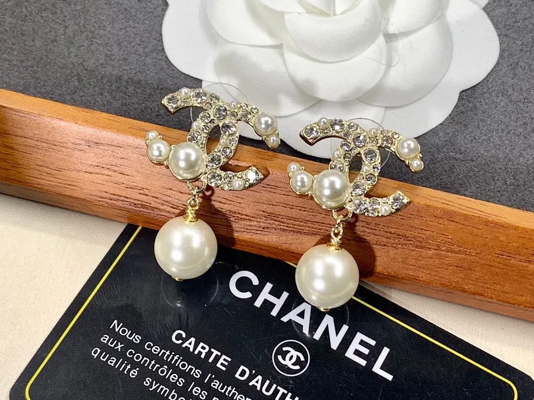 Chanel Pearl C Double Earrings Gold Chanel Pearl C Double Earrings Gold
