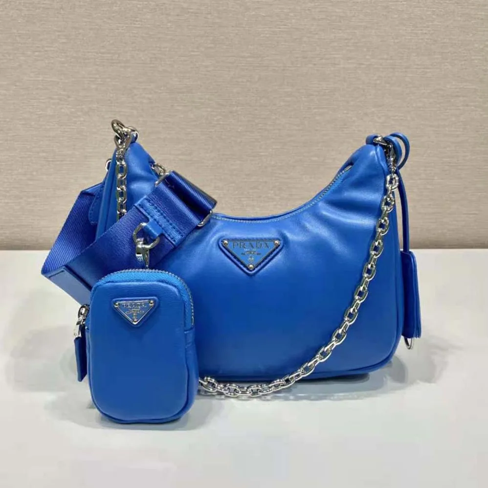 Prada Padded Nappa-Leather Prada Re-Edition 2005 Shoulder Bag for Women in Blue Prada Padded Nappa-Leather Prada Re-Edition 2005 Shoulder Bag for Women in Blue