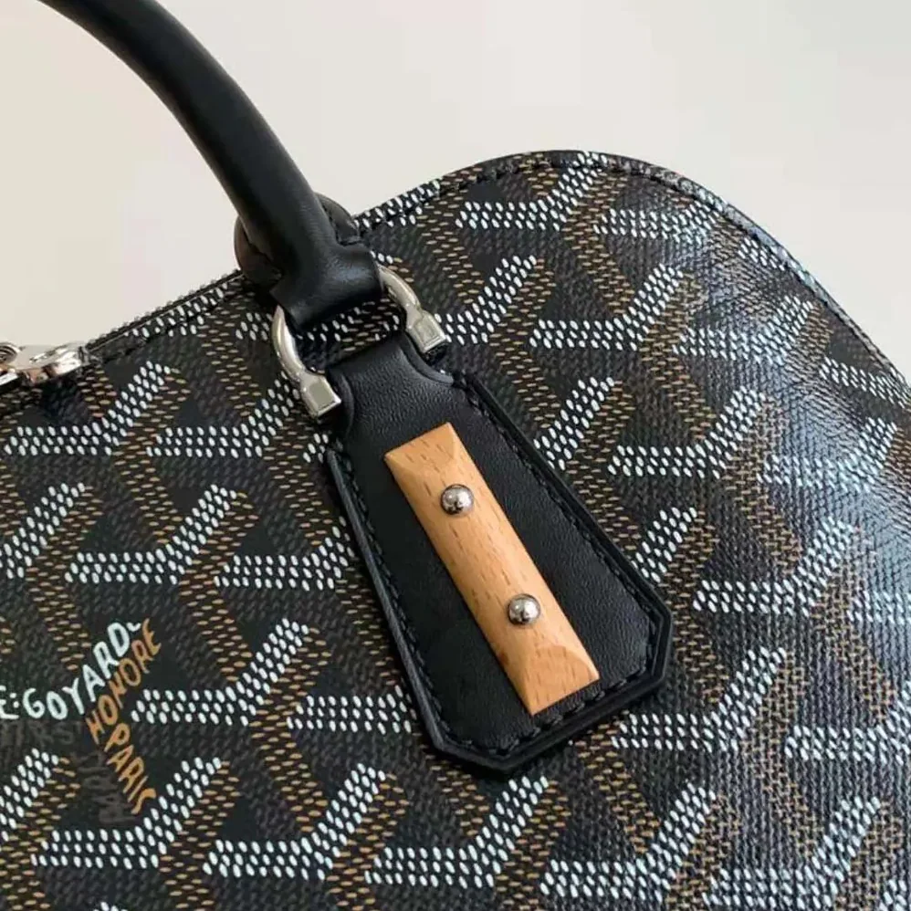 Goyard Vendôme PM Bag for Women in Black Goyard Vendôme PM Bag for Women in Black