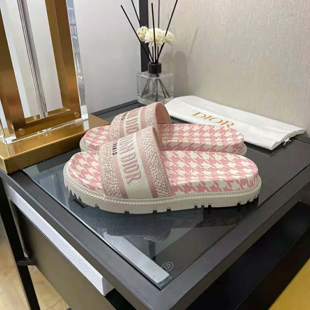 Dior Dway Slide Peony Pink Embroidered Cotton with Micro Houndstooth Motif for Women Dior Dway Slide Peony Pink Embroidered Cotton with Micro Houndstooth Motif for Women