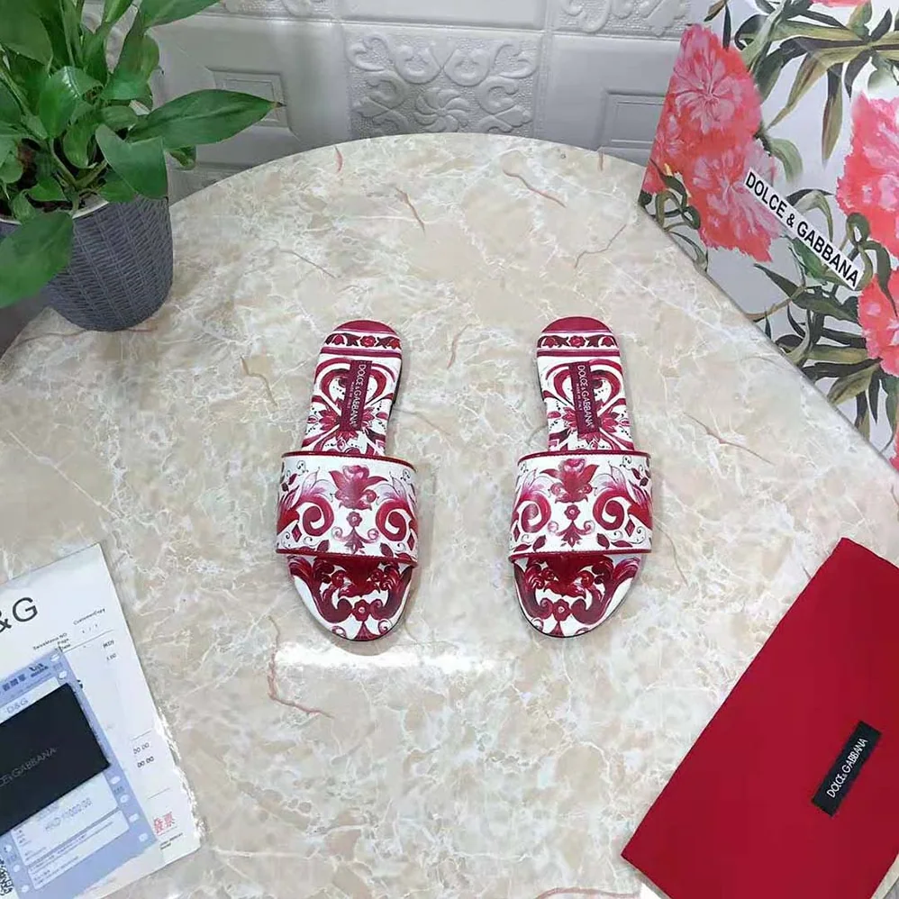 Dolce Gabbana D&G Printed Canvas Slides for Women in Red Dolce Gabbana D&G Printed Canvas Slides for Women in Red