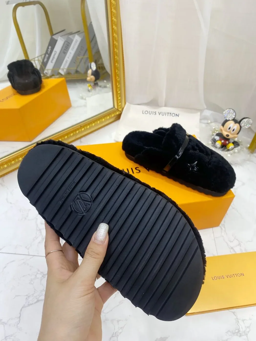 Louis Vuitton Winterbreak Flat Comfort Mule Dark Blue for Women
