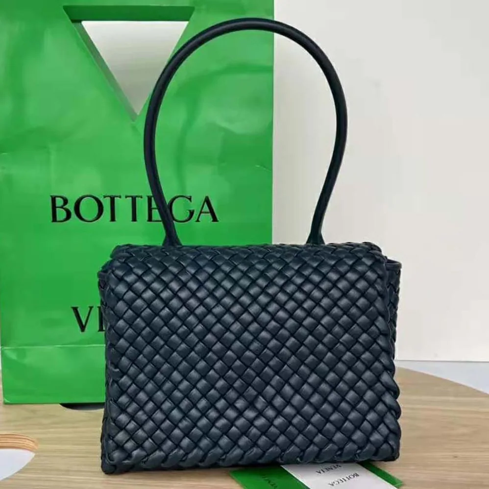 Bottega Veneta Patti Top Handle Bag in Lambskin for Women in Black Bottega Veneta Patti Top Handle Bag in Lambskin for Women in Black