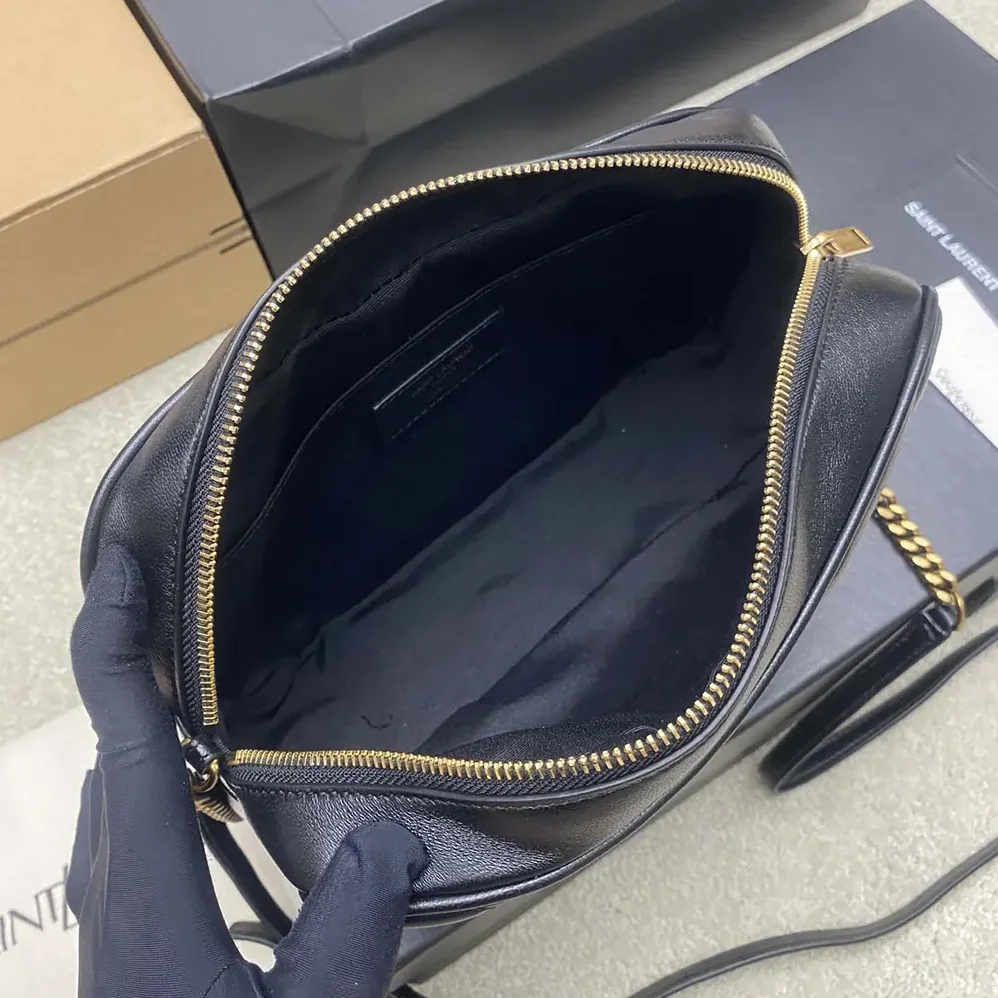 Saint Laurent YSL Loulou Camera Bag In Matelassé Lambskin for Women in Black Saint Laurent YSL Loulou Camera Bag In Matelassé Lambskin for Women in Black