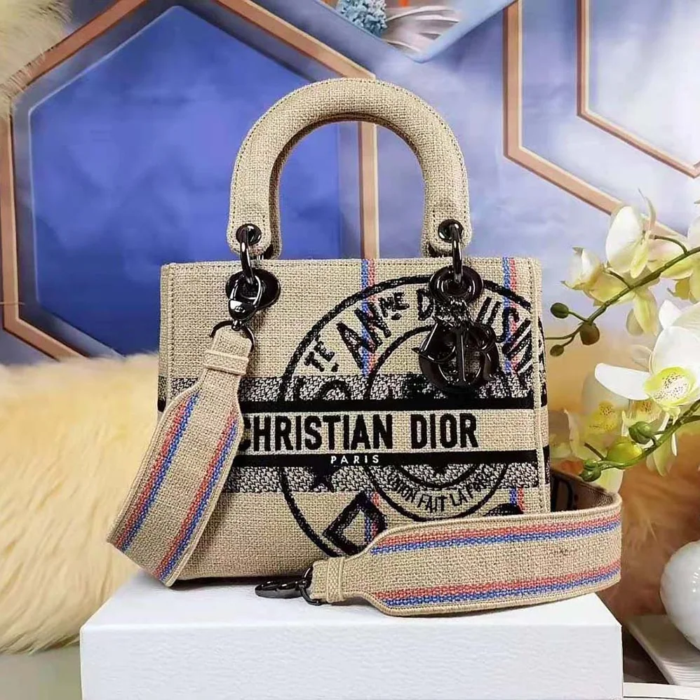 Dior Medium Lady D-Lite Bag Beige Jute Canvas Embroidered with Dior Union Motif for Women Dior Medium Lady D-Lite Bag Beige Jute Canvas Embroidered with Dior Union Motif for Women