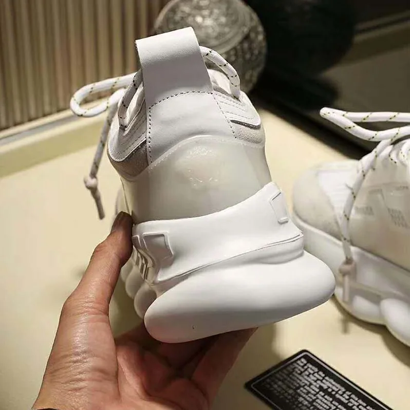 Versace Shoes Chain Reaction Sneakers for Unisex in White Versace Shoes Chain Reaction Sneakers for Unisex in White