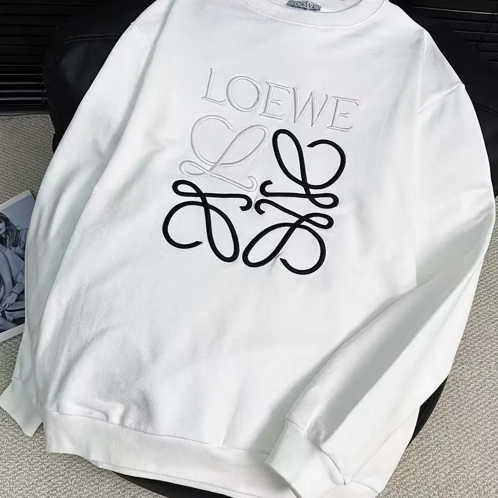 Loewe Anagram Regular Fit Sweatshirt in Cotton for Men in White/Black Loewe Anagram Regular Fit Sweatshirt in Cotton for Men in White/Black