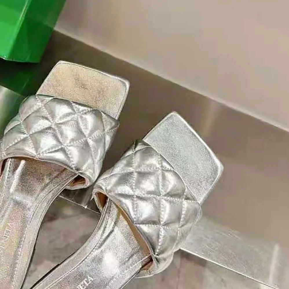 Bottega Veneta Lido Flat Sandal Intreccio Metallised Leather Flat Sandals for Women in Silver