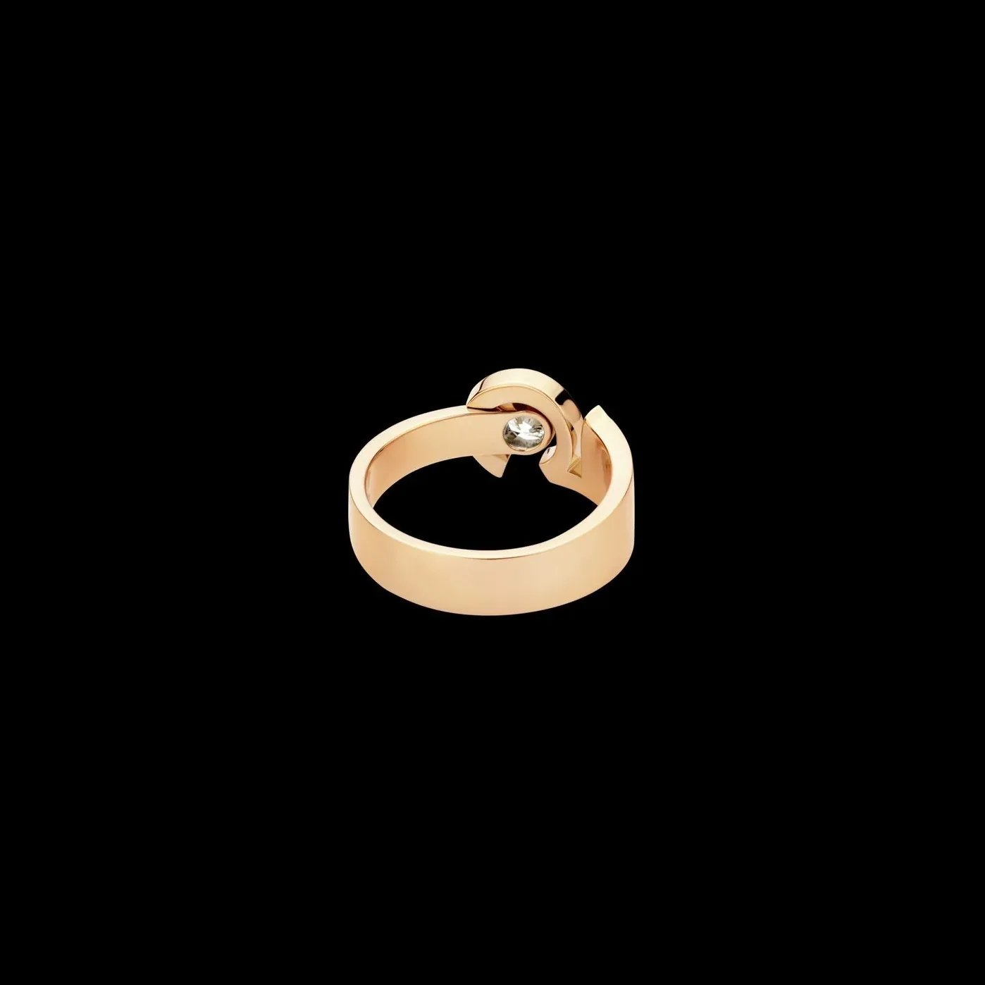 Chanel Eternal N°5 Ring Beige Gold