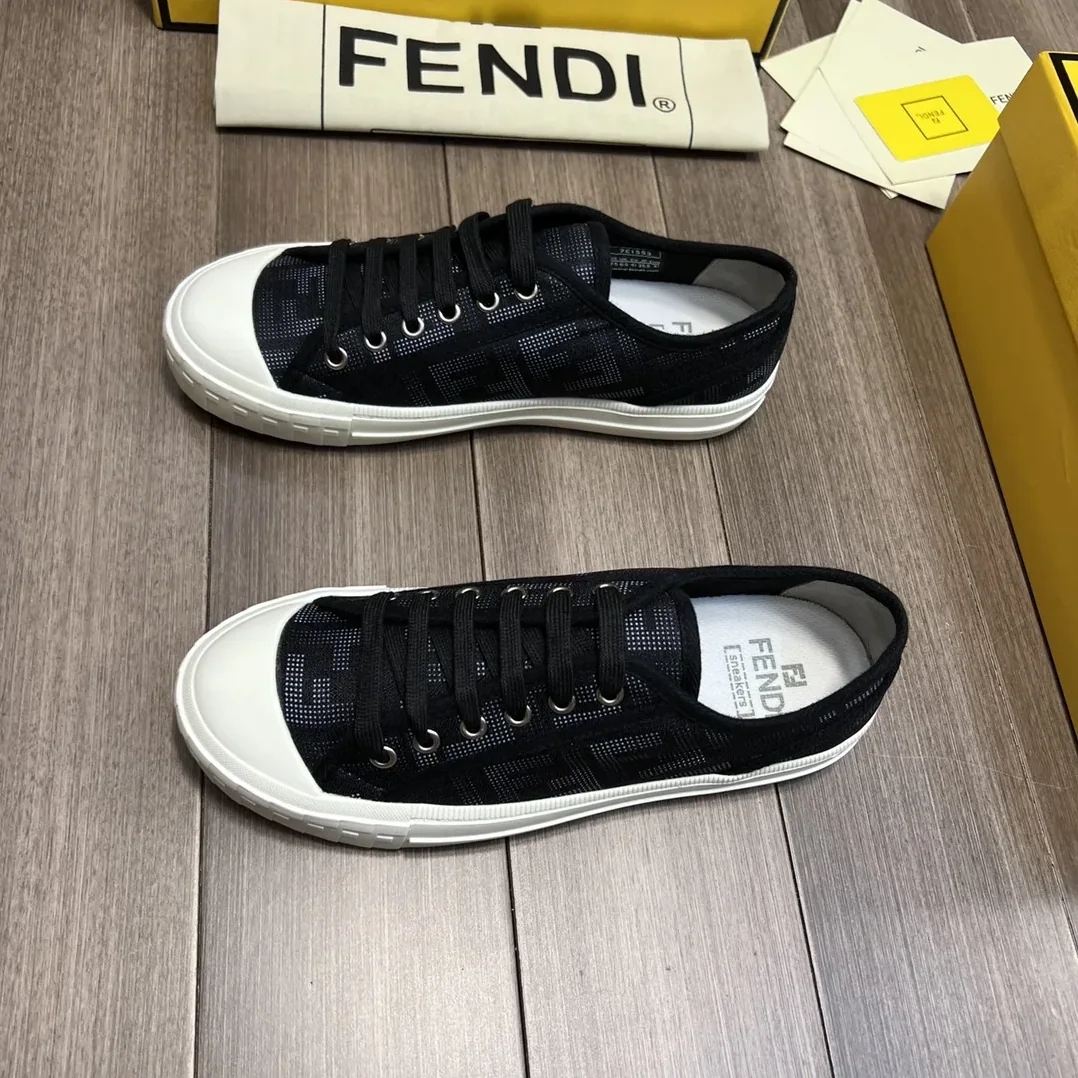 Fendi FD Domino Fabric Low in Tops Sneakers Black
