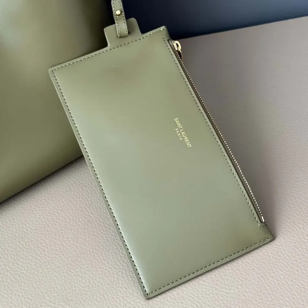 Saint Laurent YSL Le 37 in Shiny Leather for Women in Dark Green Saint Laurent YSL Le 37 in Shiny Leather for Women in Dark Green