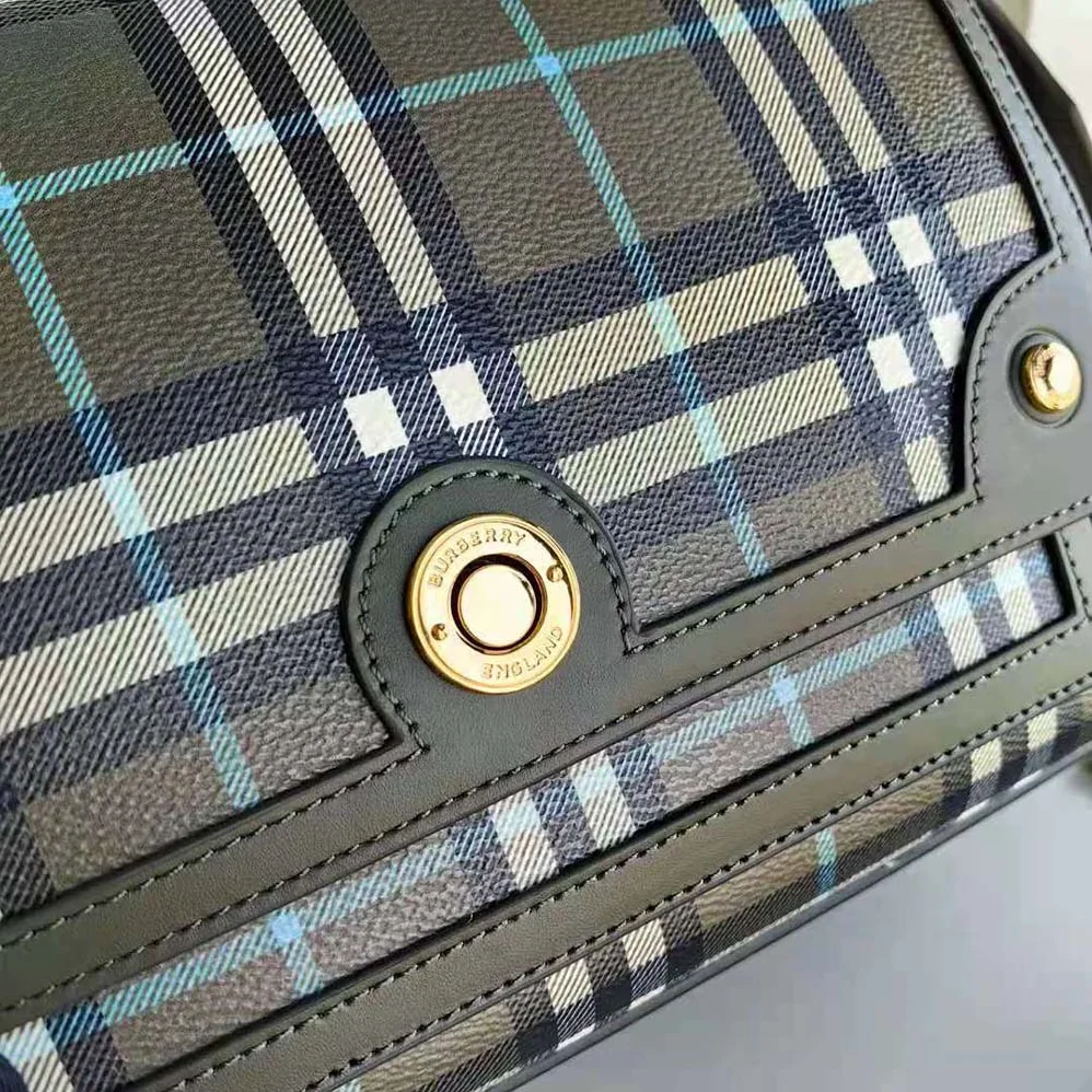 Burberry Note Bag for Women in Green