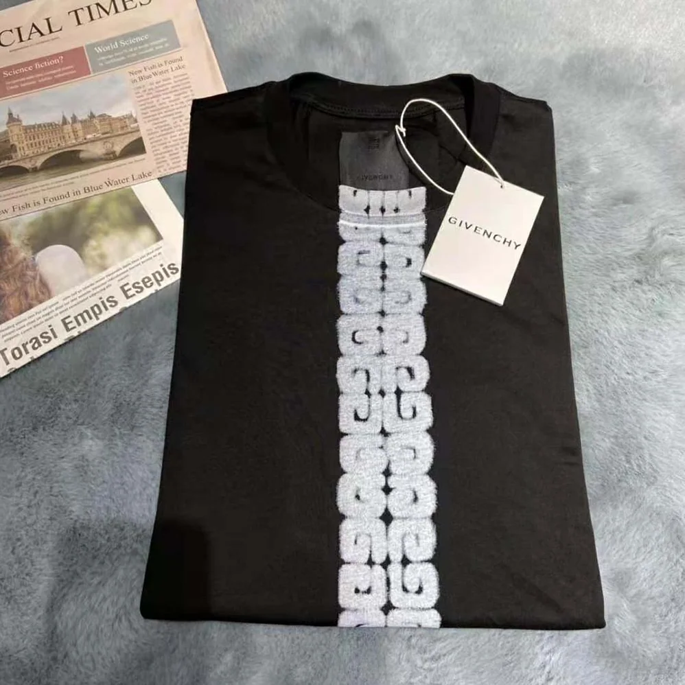 Givenchy T-shirt with Tag Effect 4G Webbing for Men in Black