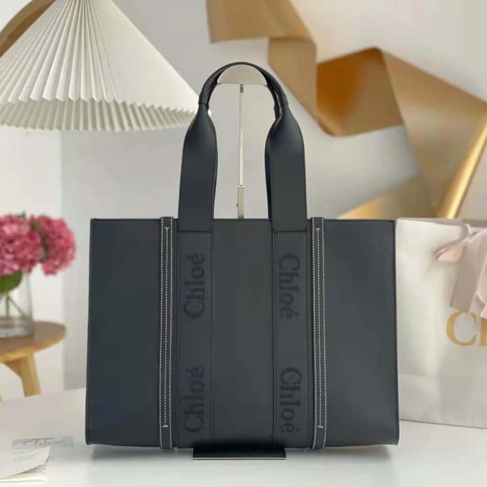 Chloe Large Woody Tote Bag with Embroidered Chloé Logo for Women in Black