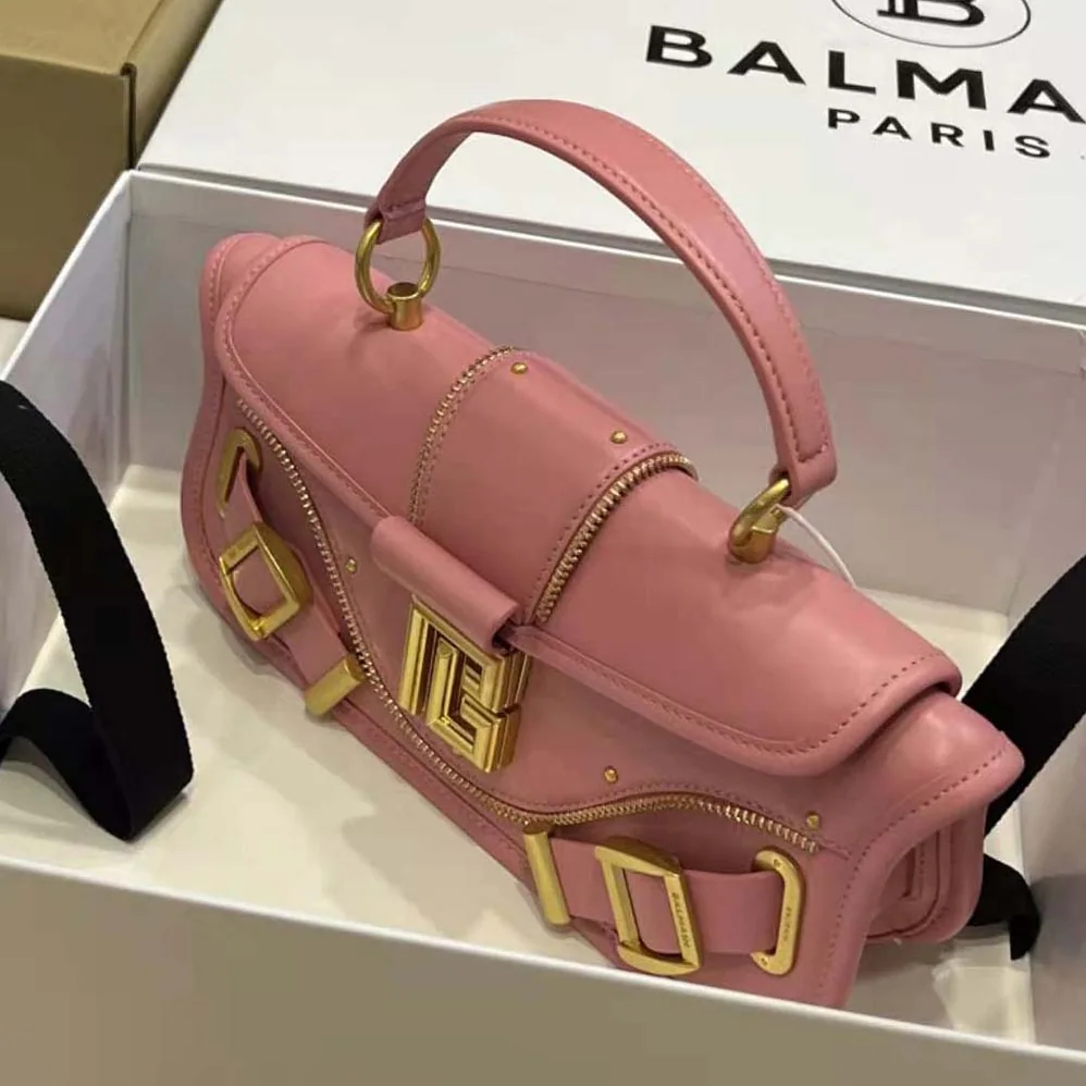Balmain Blaze Clutch Bag in Smooth Leather for Women in Pink Balmain Blaze Clutch Bag in Smooth Leather for Women in Pink