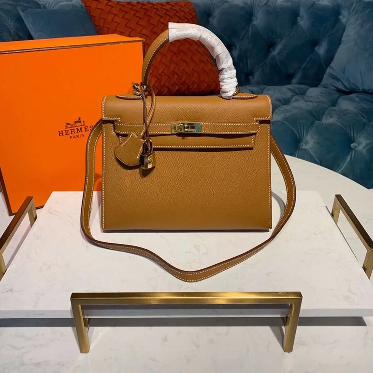 Hermes Kelly Gold Gold Toned Hardware / Hermes Kelly Gold Gold Toned Hardware /