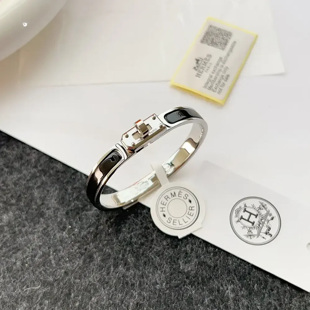 Hermes Mini Clic Kelly Bracelet for Unisex in Black Hermes Mini Clic Kelly Bracelet for Unisex in Black
