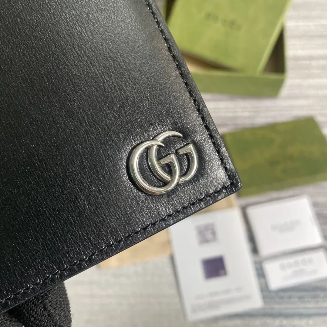 Gucci Marmont Bi in Fold Wallet Gucci Marmont Bi in Fold Wallet