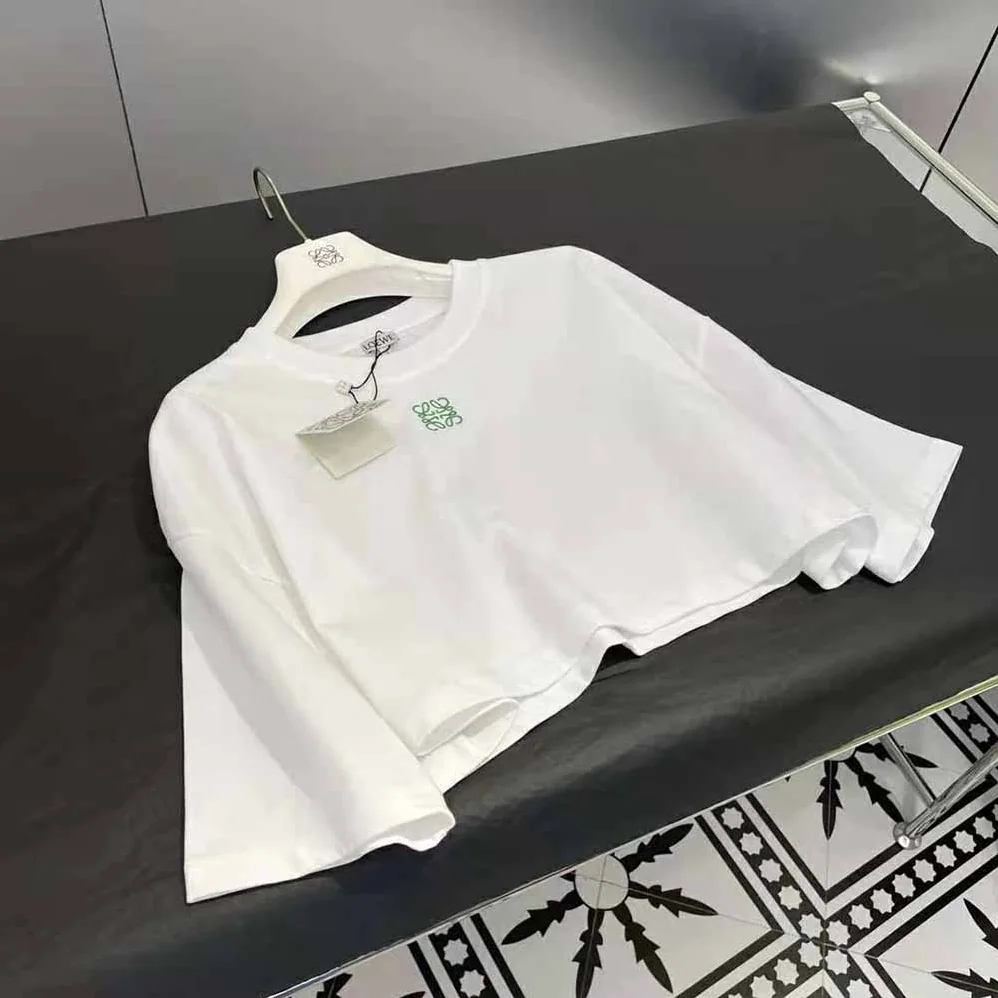 Loewe Cropped Anagram T-shirt in Cotton for Women in White Loewe Cropped Anagram T-shirt in Cotton for Women in White