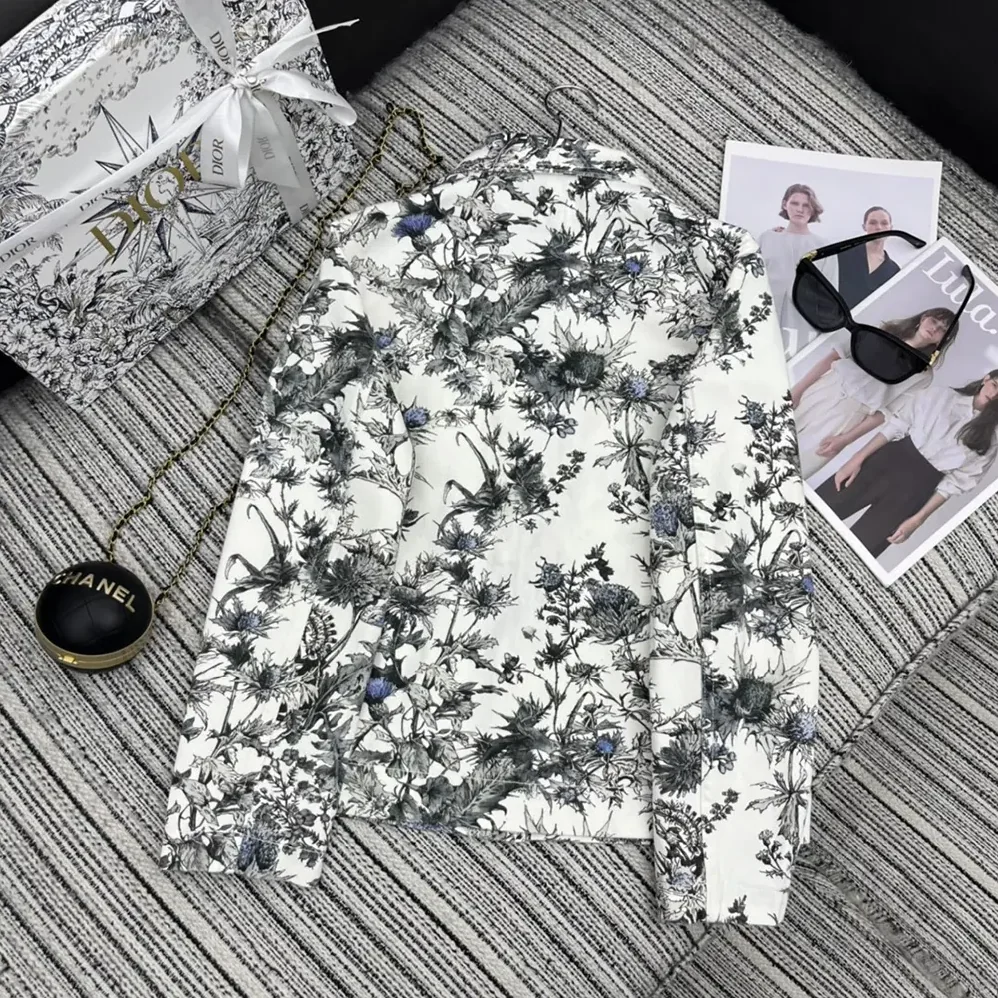 Dior Caro Jacket White Cotton Denim with Blue Dior Chardons Motif for Women Dior Caro Jacket White Cotton Denim with Blue Dior Chardons Motif for Women