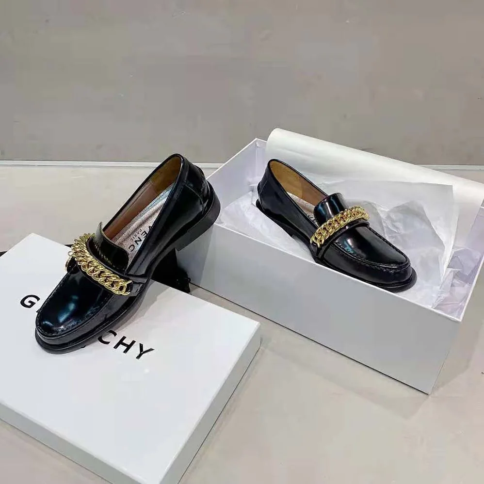 Givenchy Loafers in Leather with Chain for Women in Black