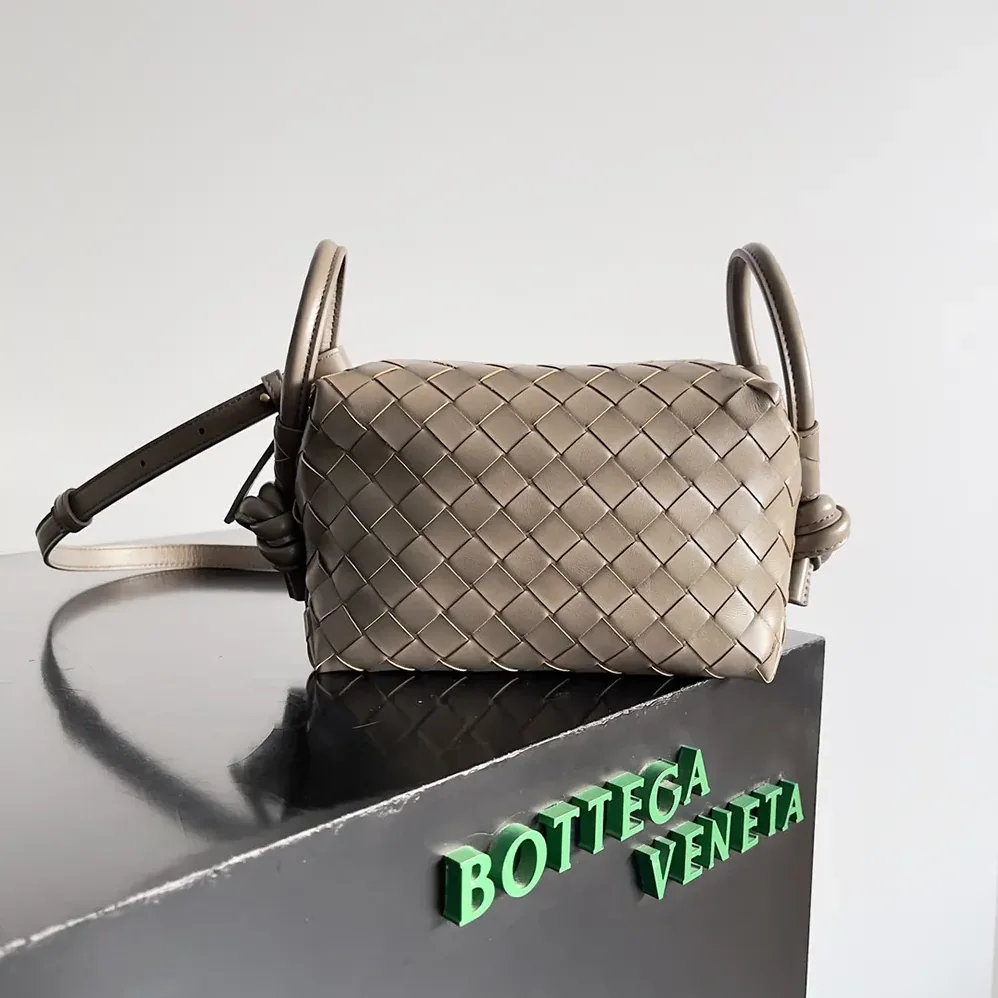 Bottega Veneta Top Handle Loop in Intrecciato Leather for Women in Chocolate Bottega Veneta Top Handle Loop in Intrecciato Leather for Women in Chocolate