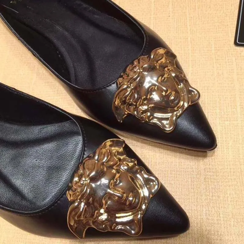 Versace Shoes Palazzo Ballerina Flats 5mm Heel for Women in Black Versace Shoes Palazzo Ballerina Flats 5mm Heel for Women in Black