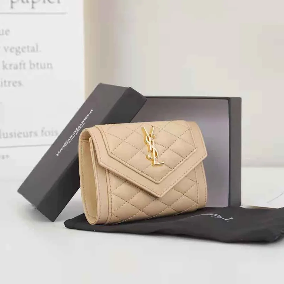 Saint Laurent YSL Vlogo Signature Grainy Calfskin Cardholder wth Zipper for Women in Sandy Saint Laurent YSL Vlogo Signature Grainy Calfskin Cardholder wth Zipper for Women in Sandy