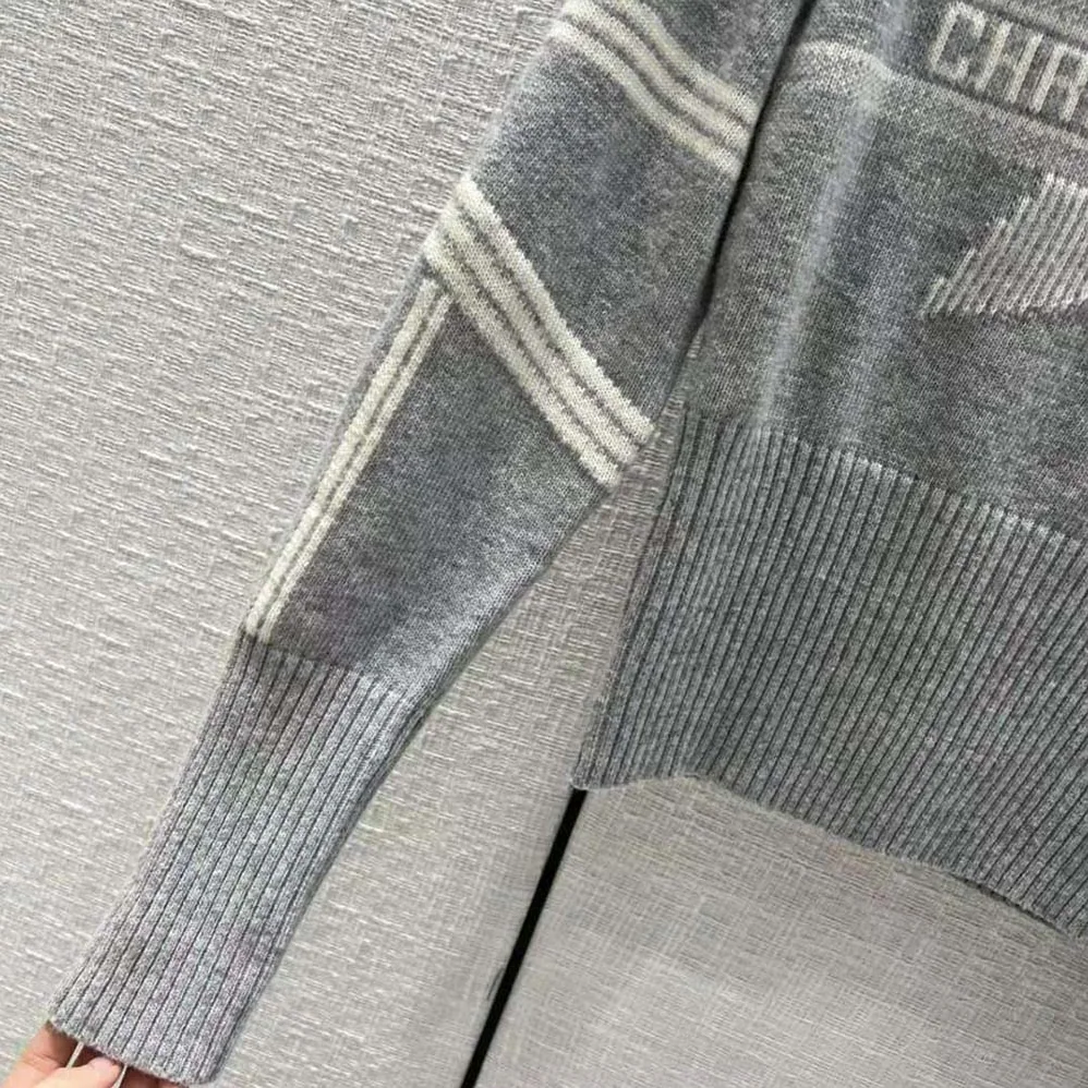 Dior Dioralps Stand-Collar Sweater Gray and White Three-Tone Dior Star Wool and Cashmere Knit for Women Dior Dioralps Stand-Collar Sweater Gray and White Three-Tone Dior Star Wool and Cashmere Knit for Women