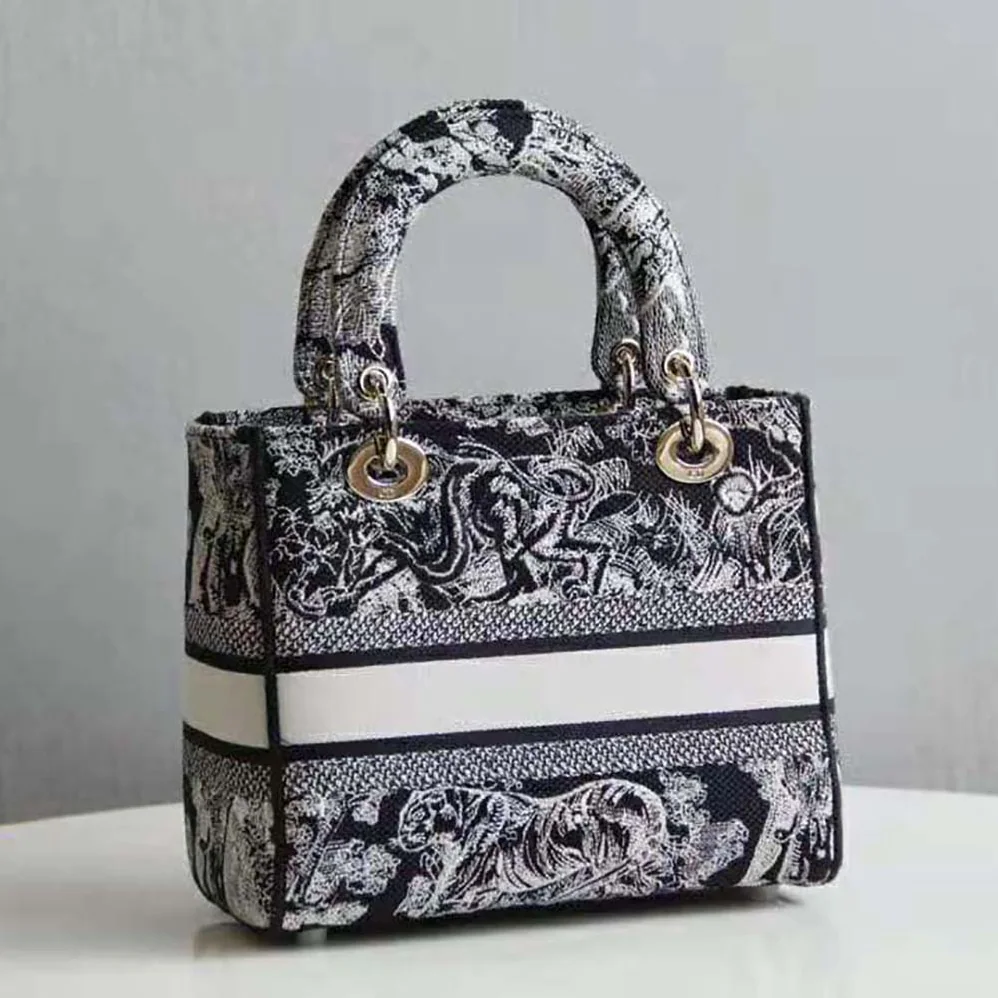 Dior Medium Lady D-lite Bag Blue Toile de Jouy Reverse Embroidery for Women Dior Medium Lady D-lite Bag Blue Toile de Jouy Reverse Embroidery for Women