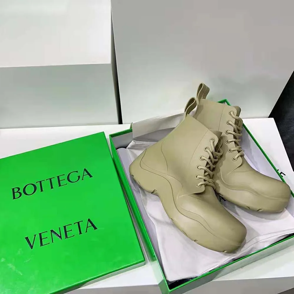 Bottega Veneta Puddle Lace-Up Ankle Boot for Unisex in Green