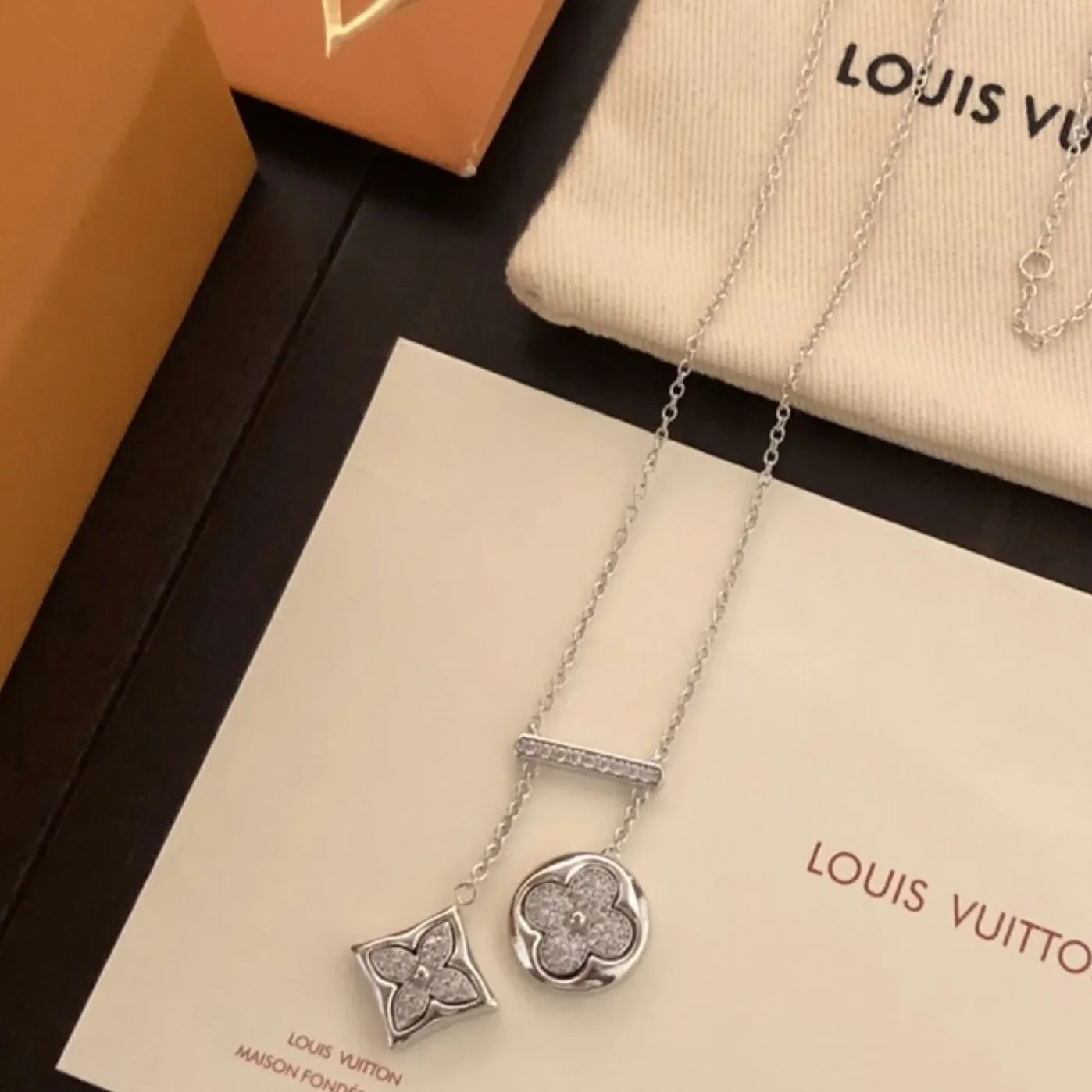 Louis Vuitton Two Blossom Necklace Silver Tone Louis Vuitton Two Blossom Necklace Silver Tone
