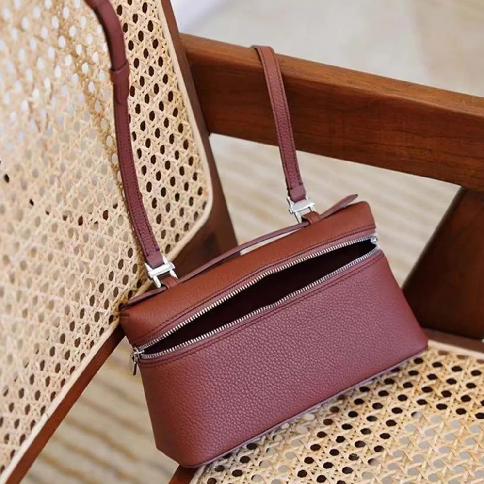 Loro Piana Extra Pocket Pouch L19 in Calfskin Leather for Women in Brown Loro Piana Extra Pocket Pouch L19 in Calfskin Leather for Women in Brown
