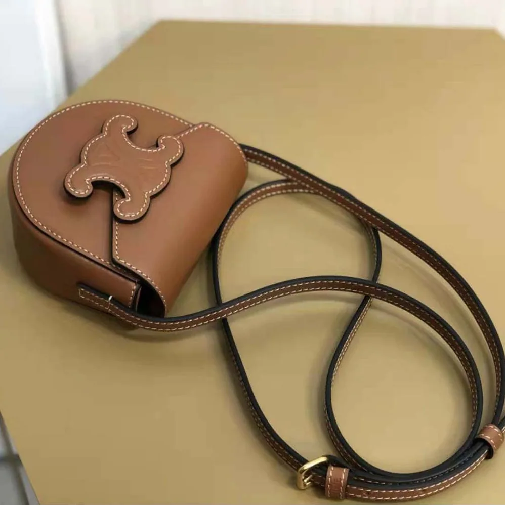 Celine Mini Besace Cuir Triomphe in Smooth Calfskin for Women in Brown Celine Mini Besace Cuir Triomphe in Smooth Calfskin for Women in Brown