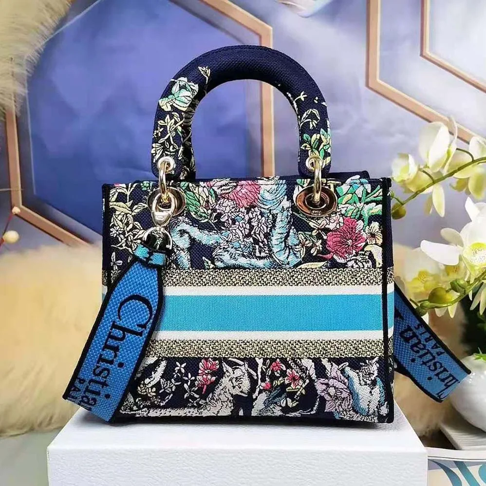 Dior Medium Lady D-Lite Bag Blue Multicolor D for Women in Constellation Embroidery Dior Medium Lady D-Lite Bag Blue Multicolor D for Women in Constellation Embroidery
