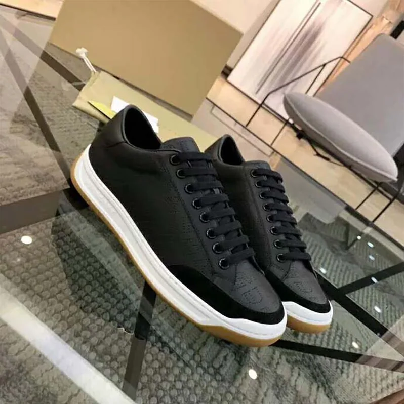 Burberry Shoes Logo Print Leather Sneakers for Men in Black Burberry Shoes Logo Print Leather Sneakers for Men in Black