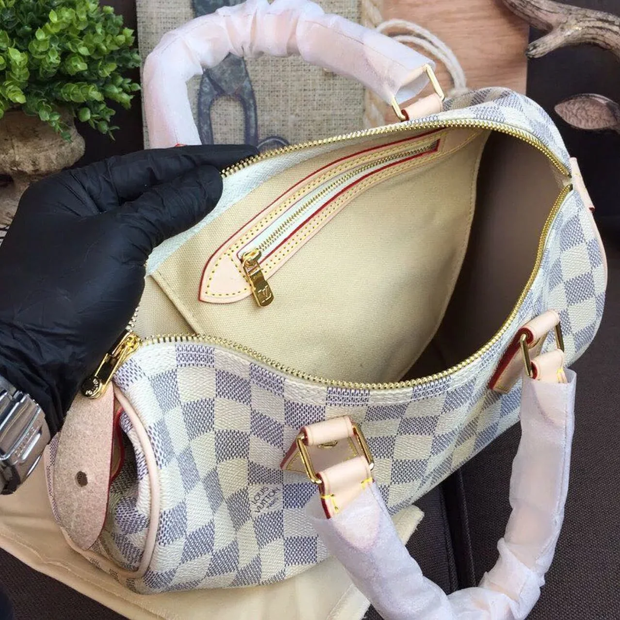 Louis Vuitton Speedy 30 Top Handle Bag / White/ Multicoloured Damier Azur Canvas Gold Hardware