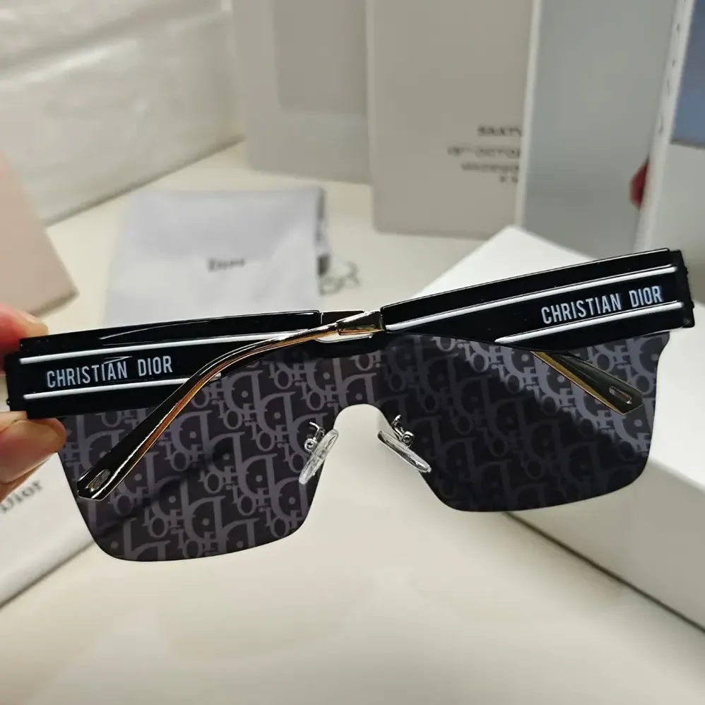 Dior DiorClub M4U Blue Dior Oblique Mask Sunglasses for Unisex Dior DiorClub M4U Blue Dior Oblique Mask Sunglasses for Unisex