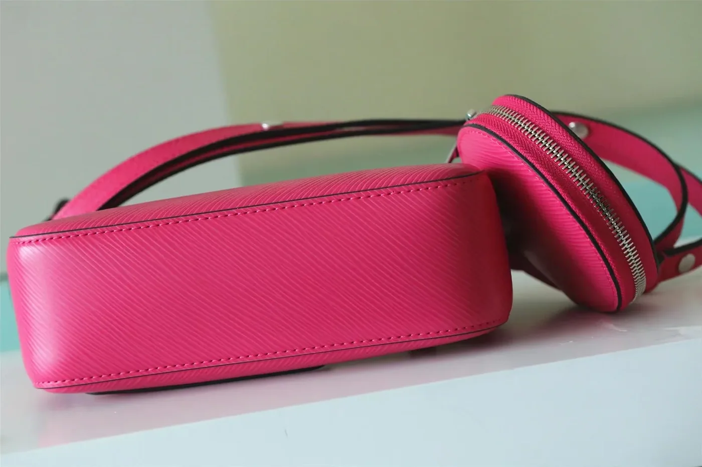 Louis Vuitton Marellini Pink / Louis Vuitton Marellini Pink /