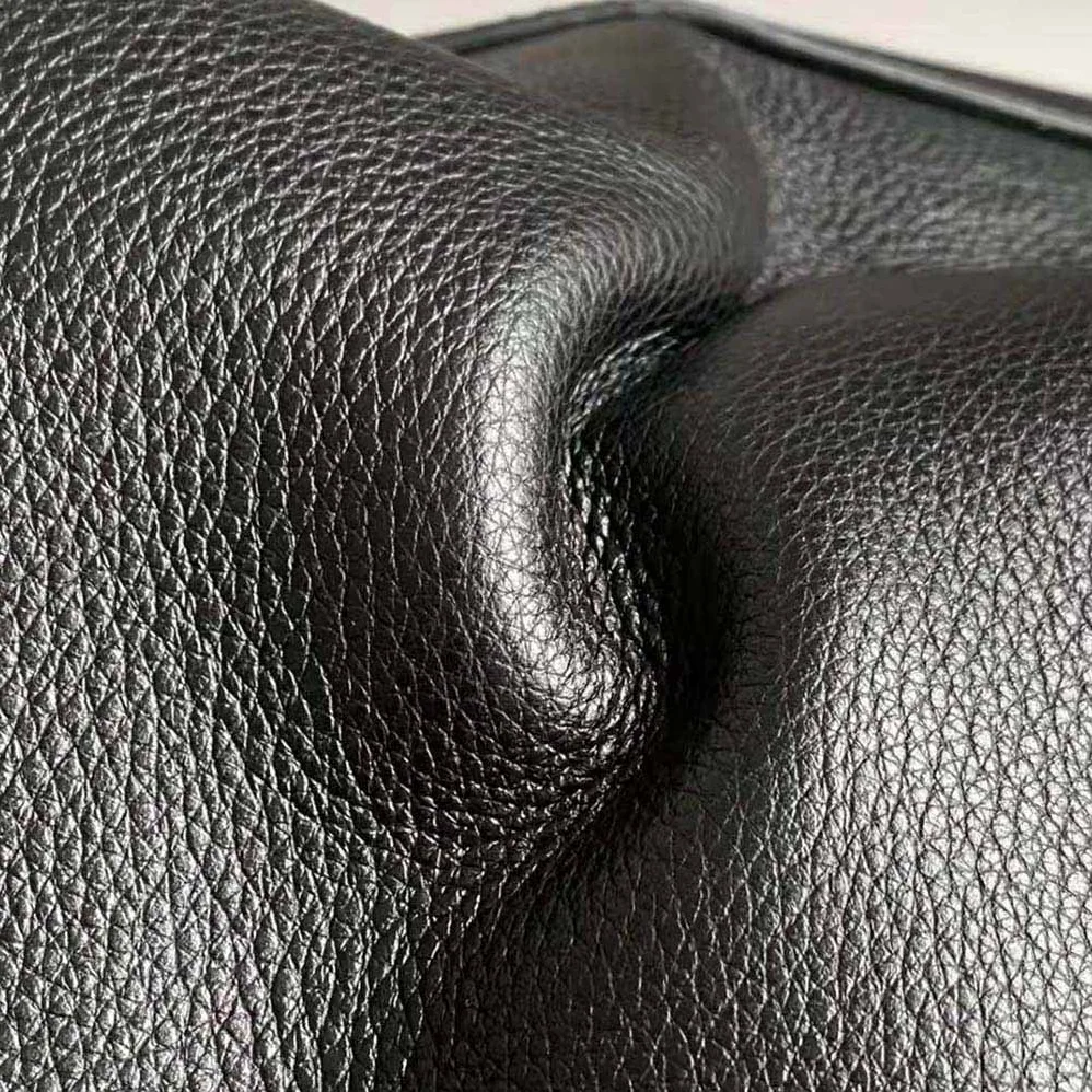 Burberry Medium Leather Half Cube Bag for Women in Black Burberry Medium Leather Half Cube Bag for Women in Black