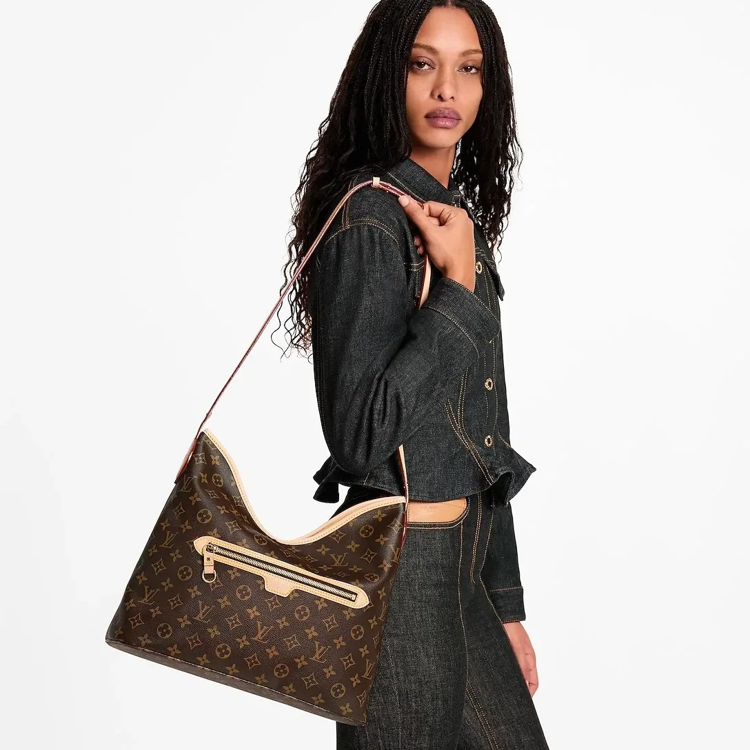 Louis Vuitton Lineup Monogram Canvas /