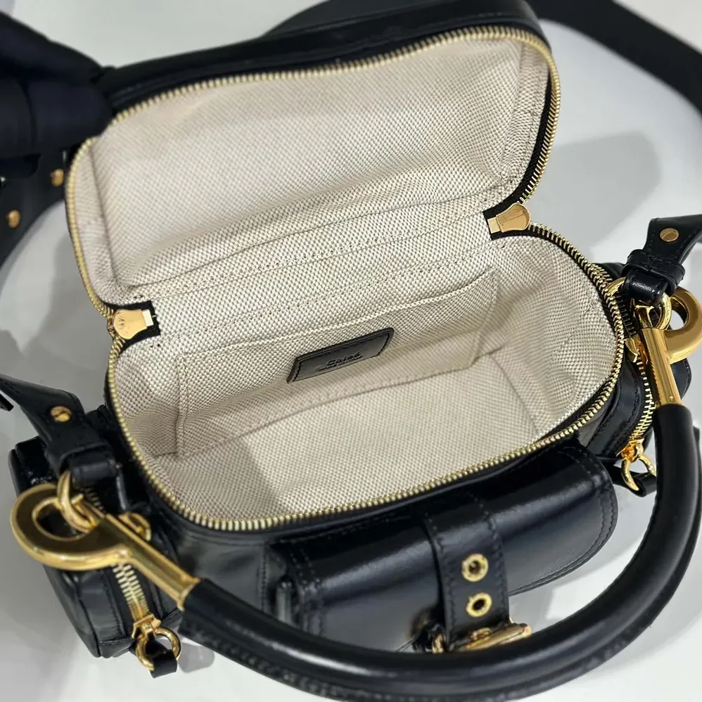 Chloe Small Camera Bag in Shiny Leather for Women in Black Chloe Small Camera Bag in Shiny Leather for Women in Black