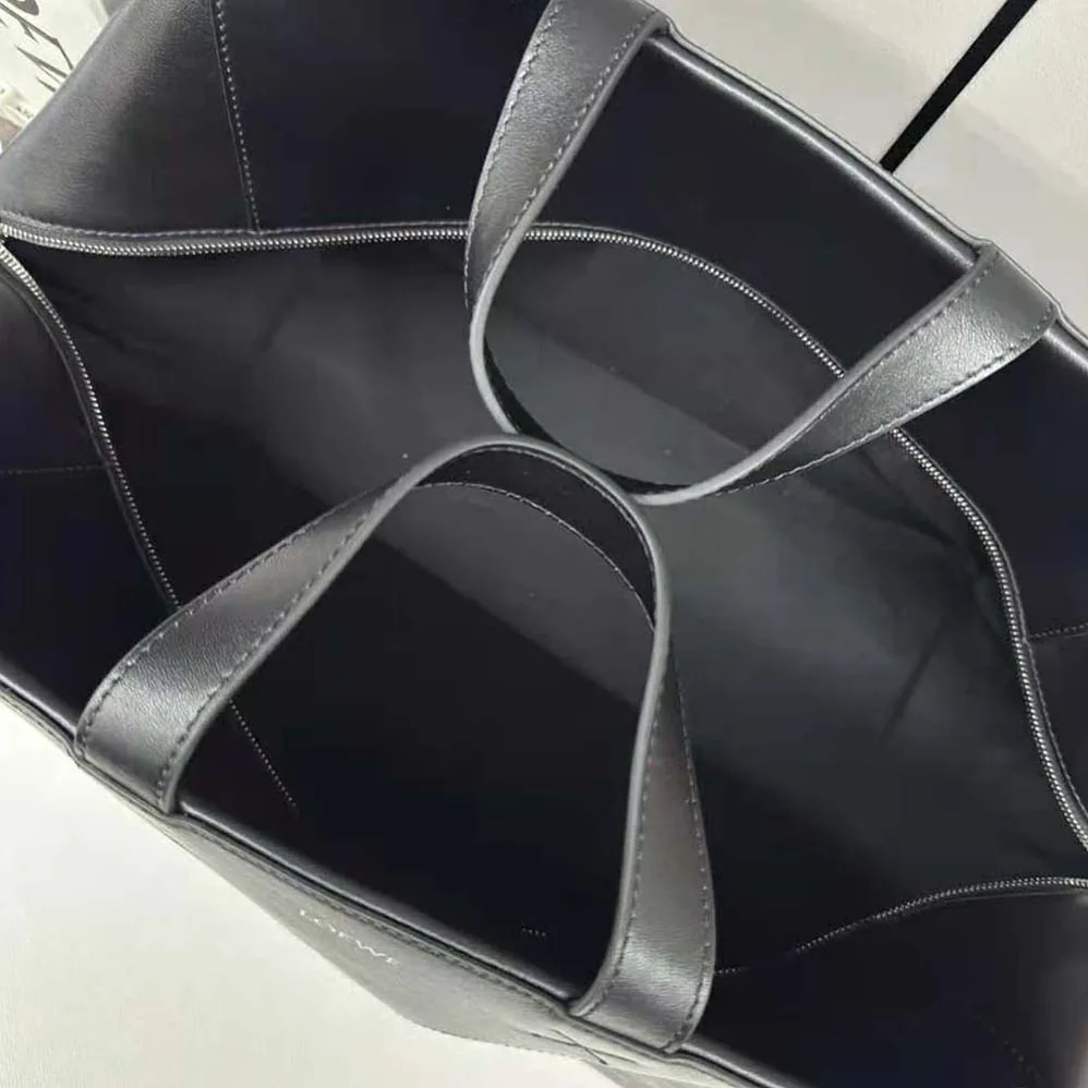 Loewe XL Puzzle Fold Tote in Shiny Calfskin for Men in Black