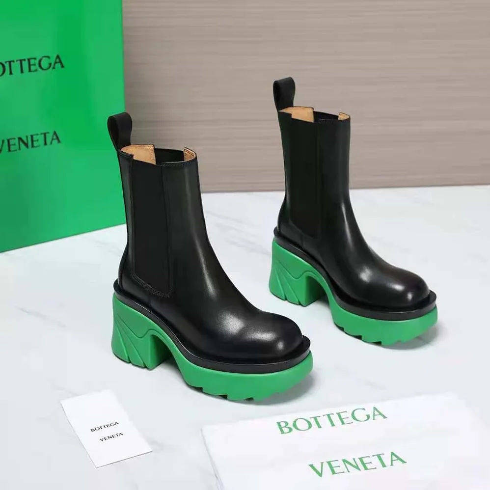 Bottega Veneta Flash Ankle Chelsea Boot Shearling for Women in Green Bottega Veneta Flash Ankle Chelsea Boot Shearling for Women in Green