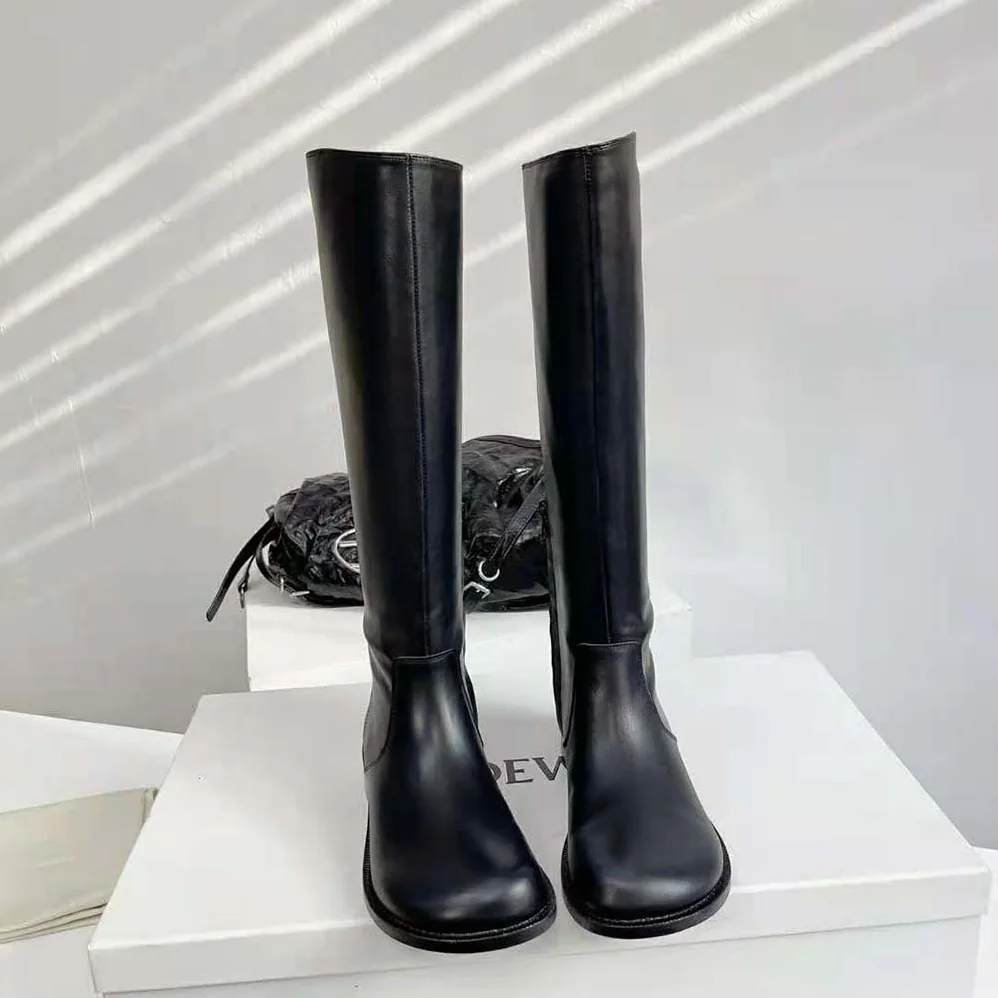 Loewe Campo Boot in Calfskin for Women in Black Loewe Campo Boot in Calfskin for Women in Black