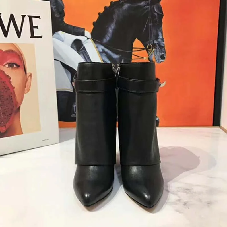 Givenchy Shoes Shark Lock Ankle Boots in Leather 90mm Heel for Women in Black Givenchy Shoes Shark Lock Ankle Boots in Leather 90mm Heel for Women in Black