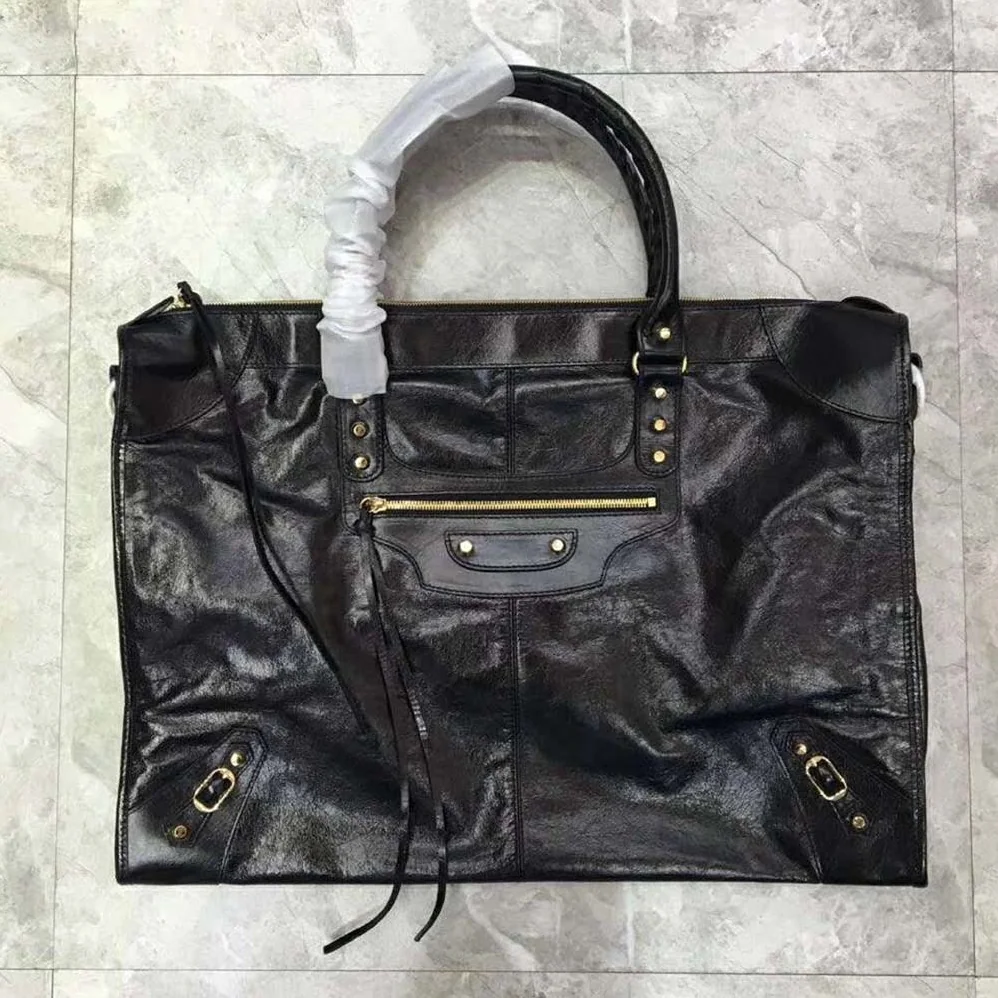 Balenciaga Classic City Medium Sized Lambskin Hand Carry Shoulder Bag for Women Balenciaga Classic City Medium Sized Lambskin Hand Carry Shoulder Bag for Women