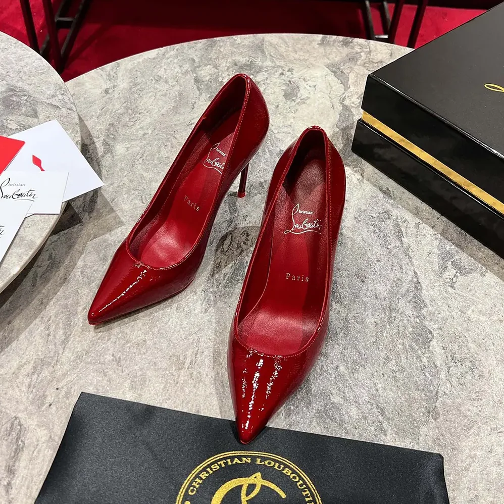 Christian Louboutin So Kate 120 mm Pumps Vog Patent Leather for Women in Red Christian Louboutin So Kate 120 mm Pumps Vog Patent Leather for Women in Red
