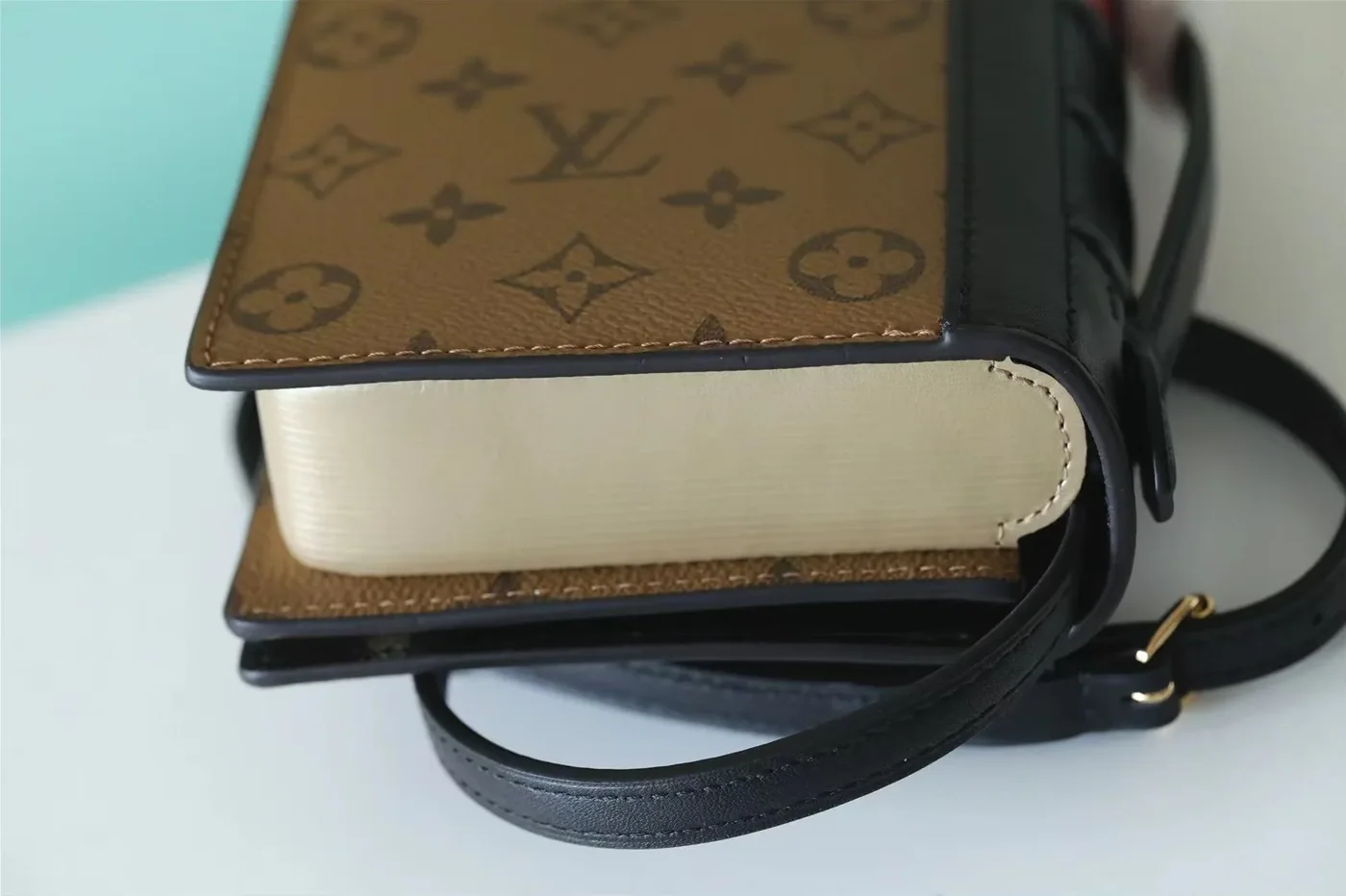 Louis Vuitton LV Book Chain Wallet Brown / Louis Vuitton LV Book Chain Wallet Brown /