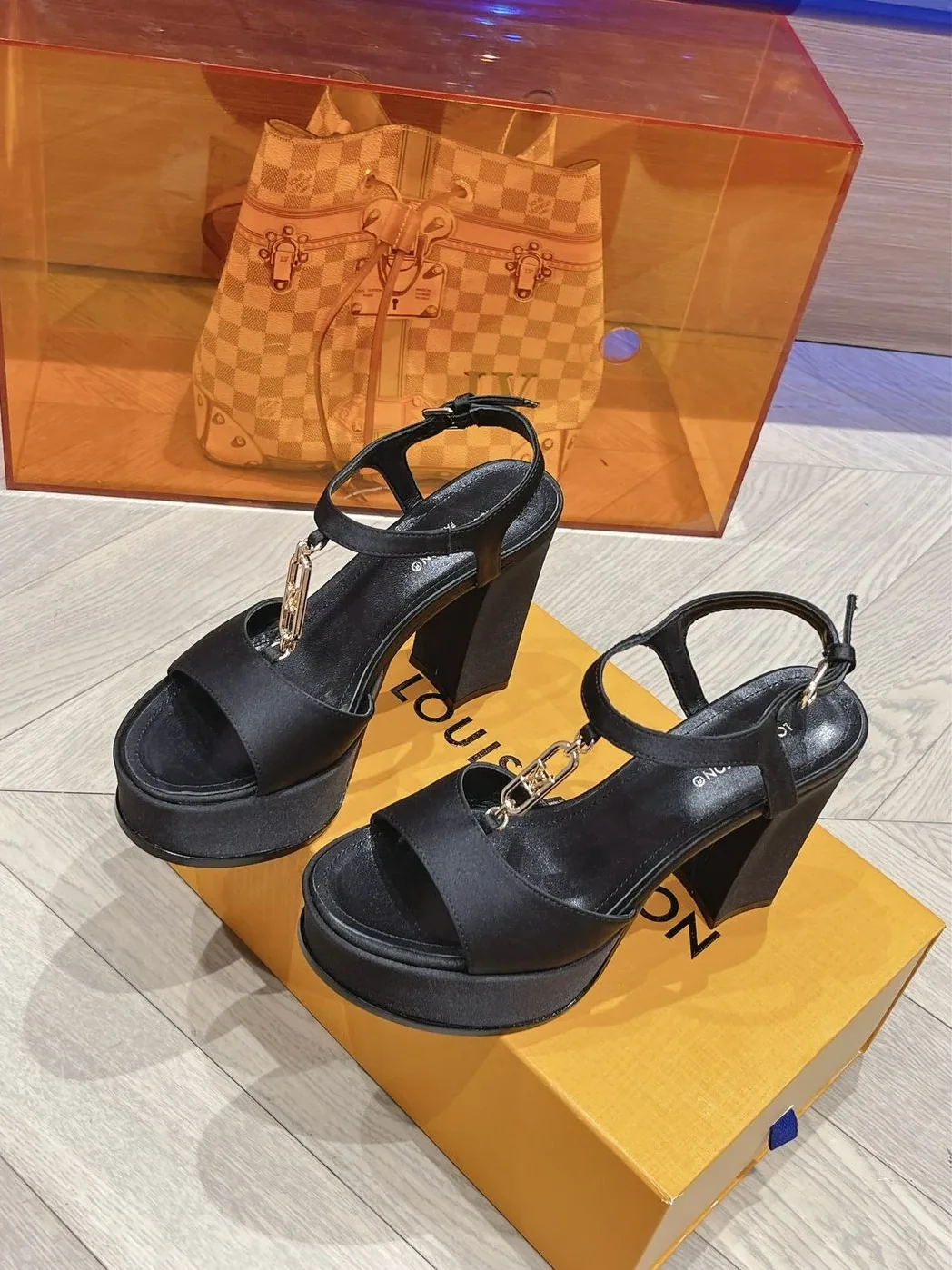 Louis Vuitton Sparkle Sandal Black Louis Vuitton Sparkle Sandal Black